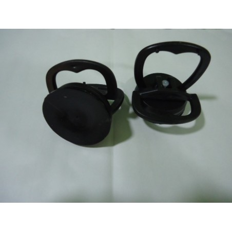 ferramentas que ao aderirem a tela, permitem retirada do TV sem danos.